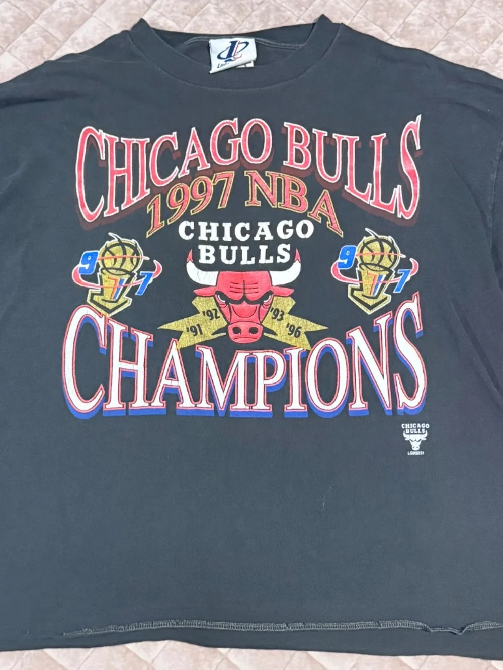 Vintage Chicago Bulls 1997 NBA Champions Tee Shirt XL Logo 7